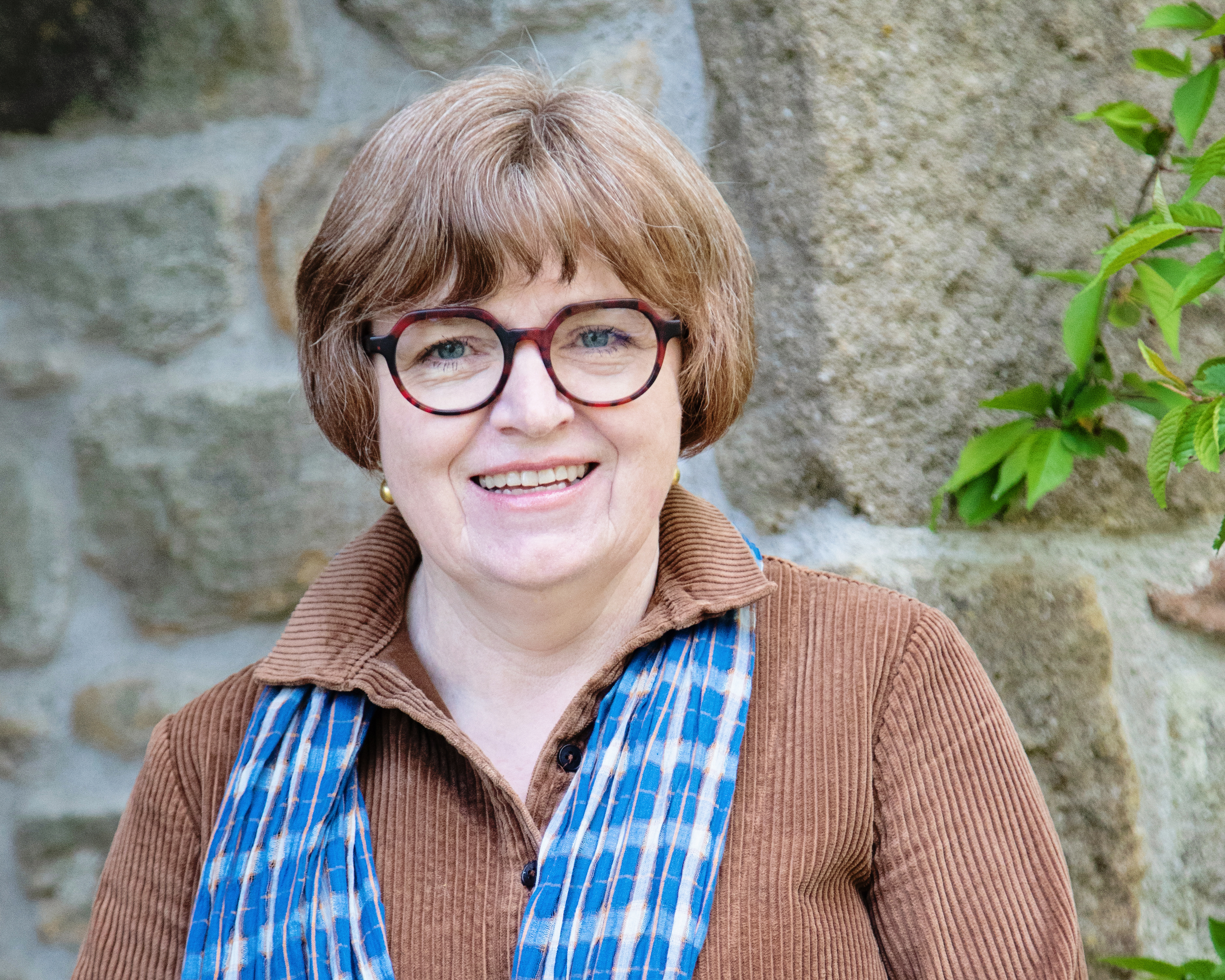 If you wish you can have a logo or a photo on your Tutor Profile.